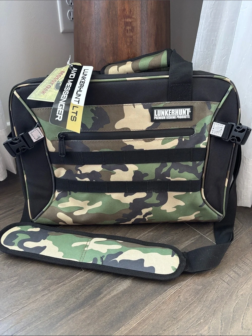 Lunkerhunt LTS AVJD Messenger Bag,tackle storage,Mossy Oak,Fishing water resist